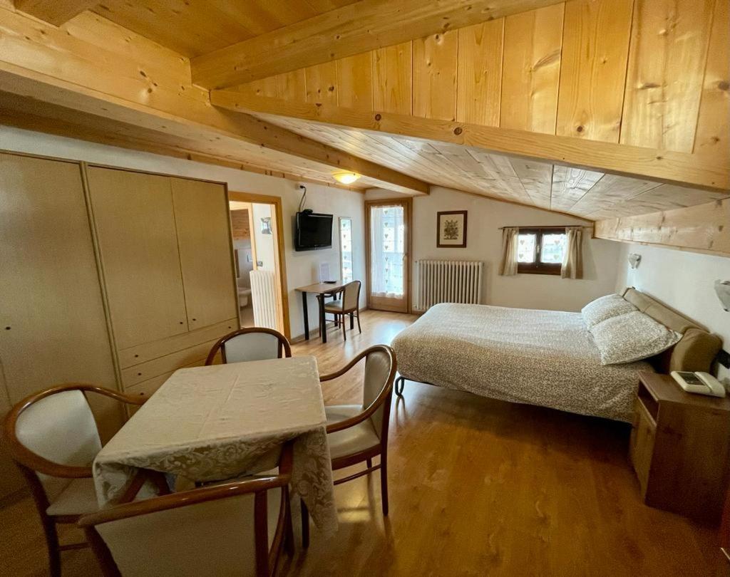 Ambassador Rooms In Bormio, Solo Camera Senza Colazione Dış mekan fotoğraf