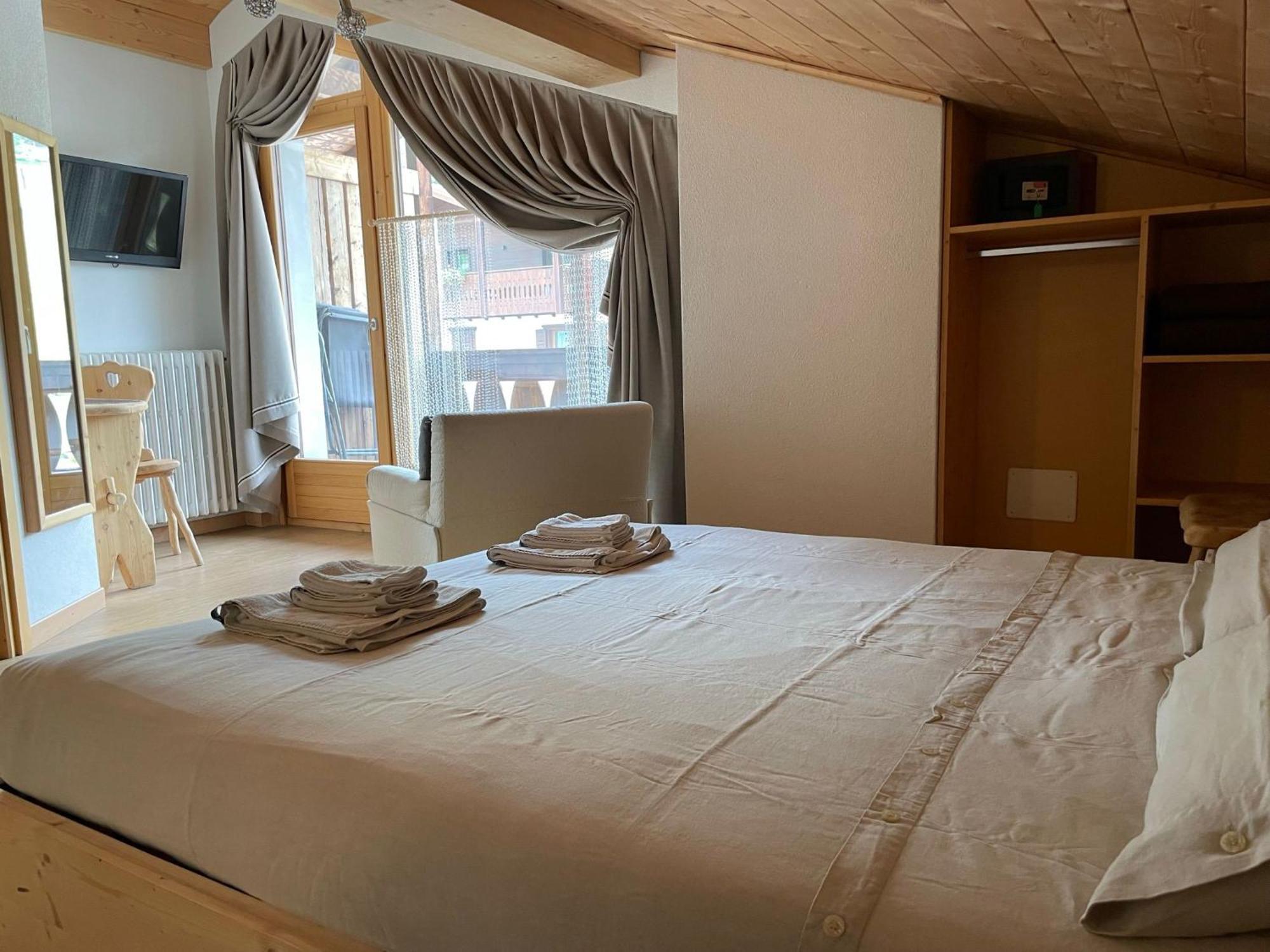 Ambassador Rooms In Bormio, Solo Camera Senza Colazione Dış mekan fotoğraf